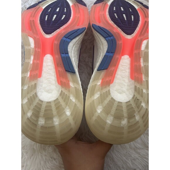 ADIDAS Size 7.5 Ultraboost 22 W Crystal White Turbo Women’s Running shoe - Picture 6 of 8